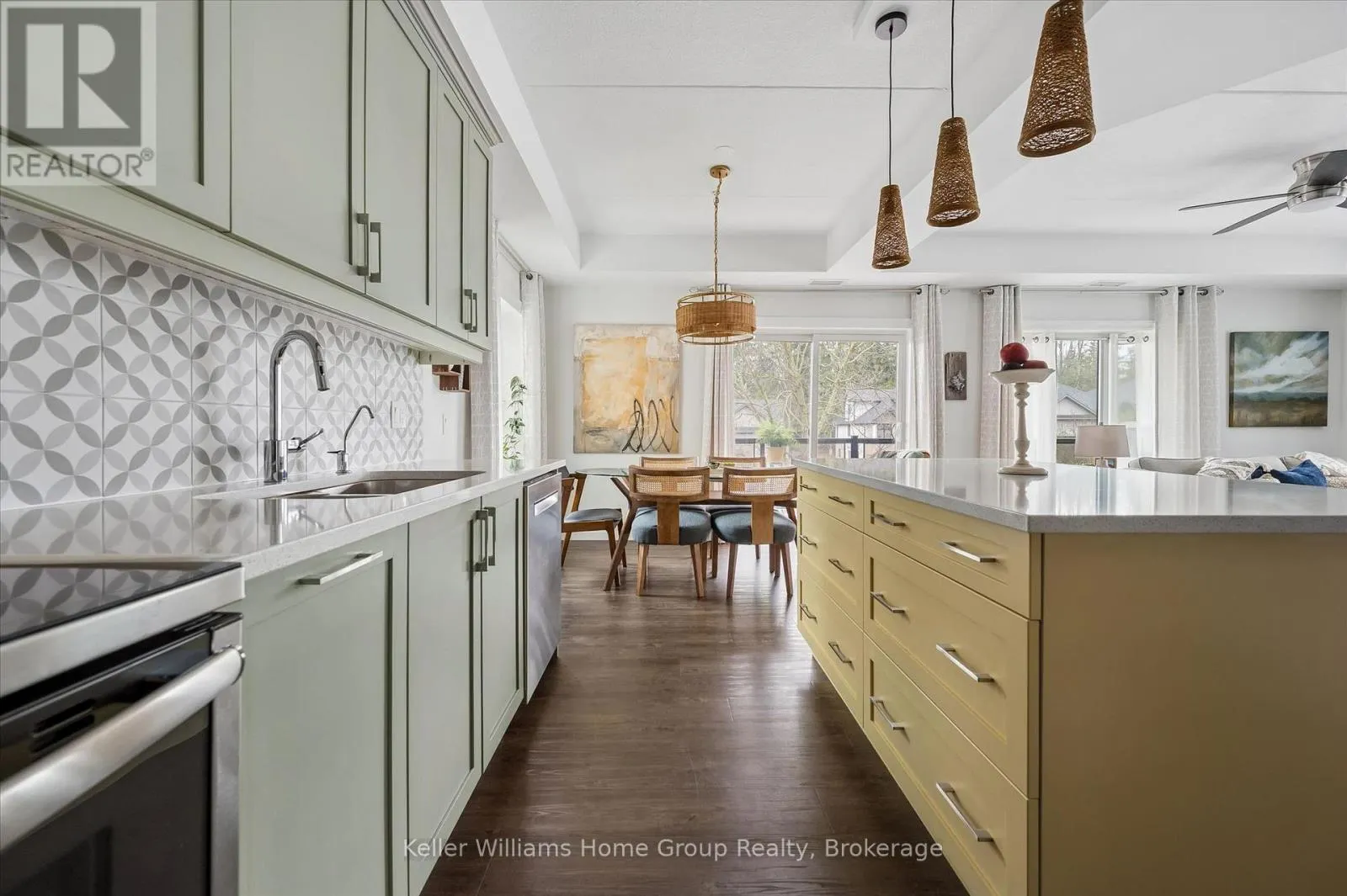 201 - 19 STUMPF STREET #201