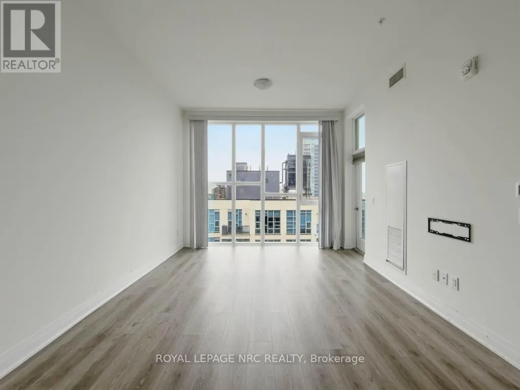 632 - 16 CONCORD PLACE #632