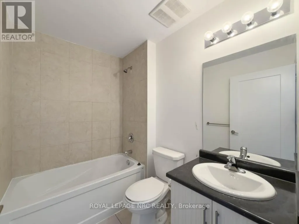 632 - 16 CONCORD PLACE #632