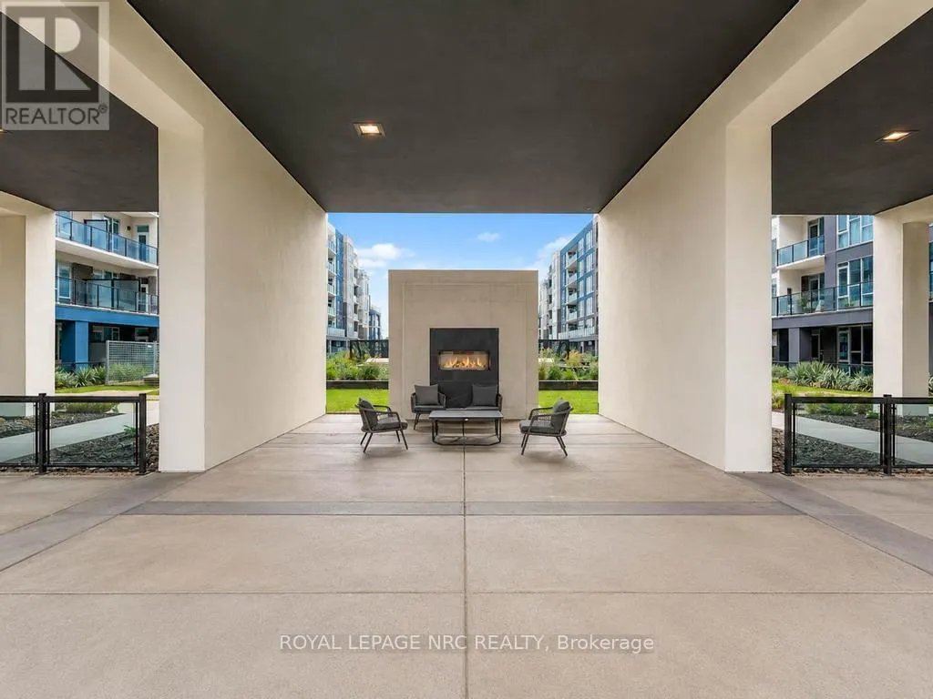 632 - 16 CONCORD PLACE #632