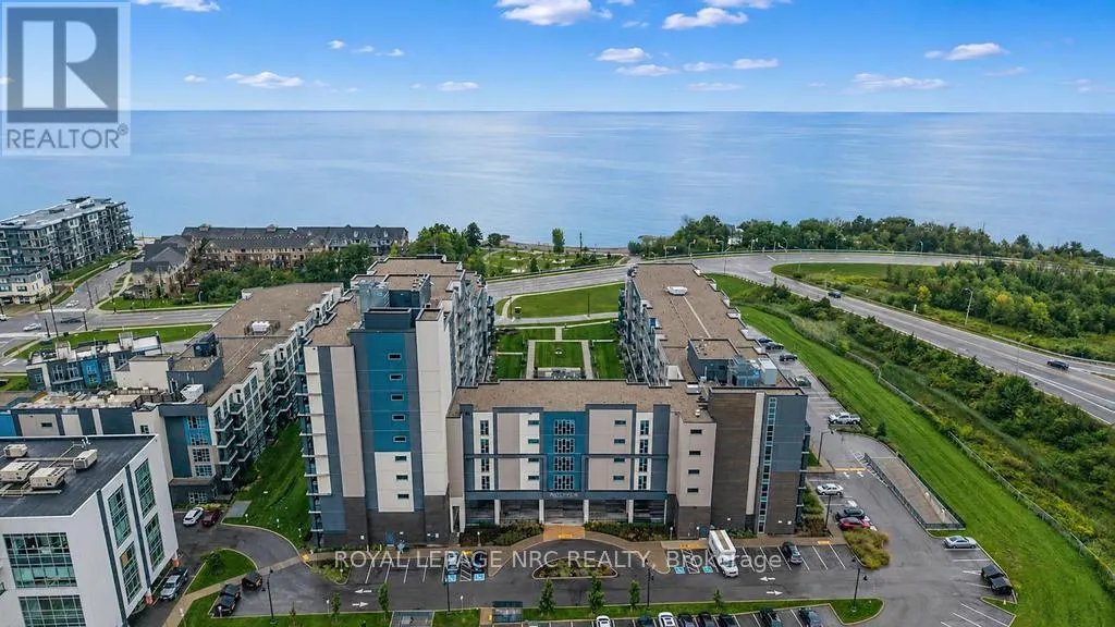 632 - 16 CONCORD PLACE #632