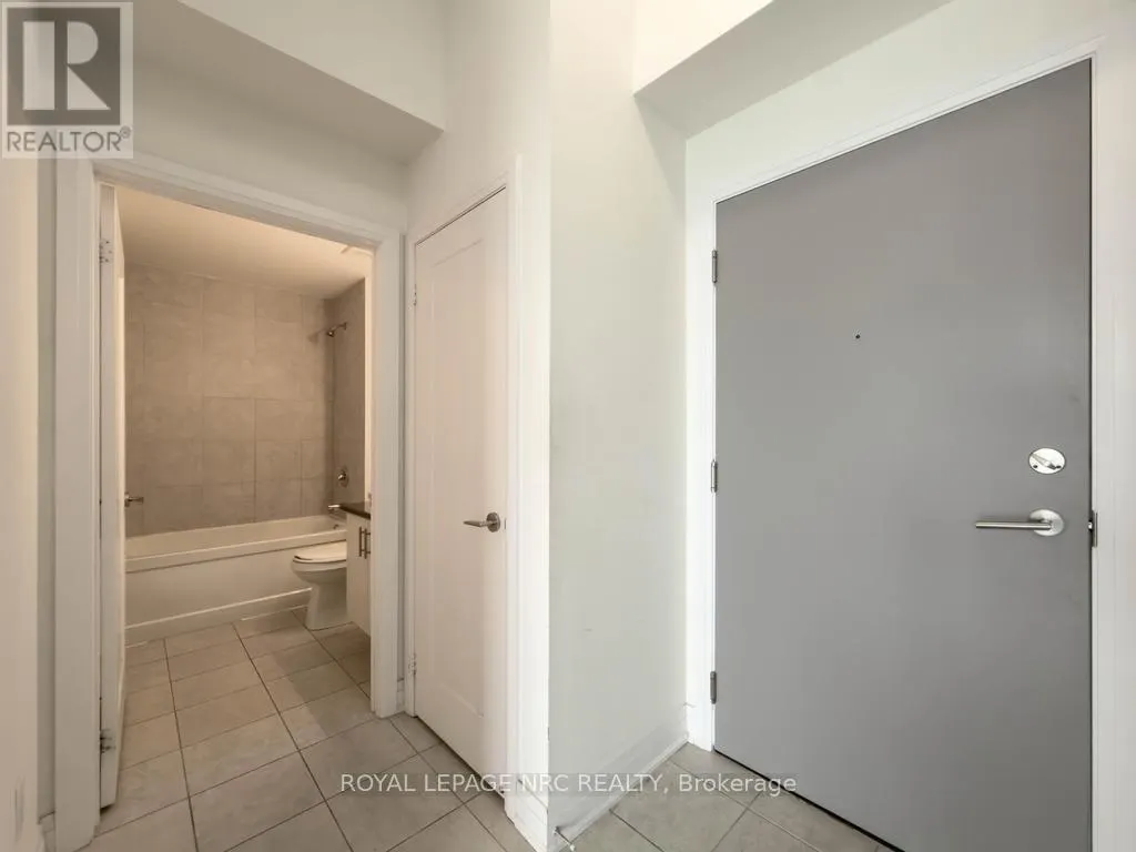 632 - 16 CONCORD PLACE #632