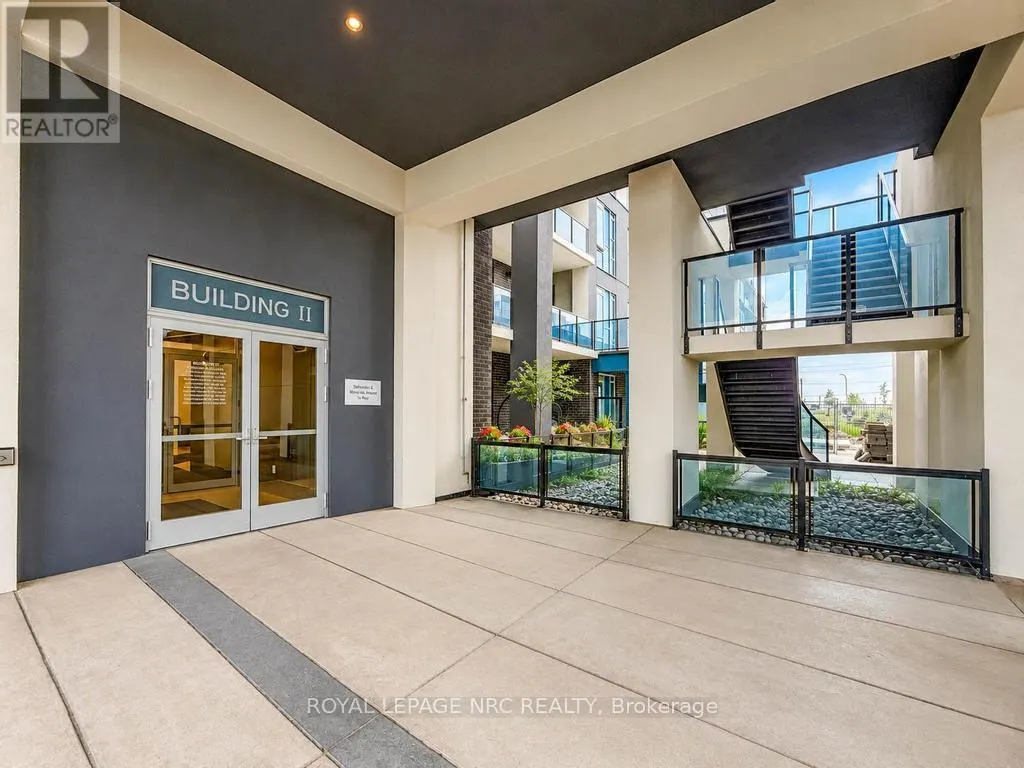 632 - 16 CONCORD PLACE #632