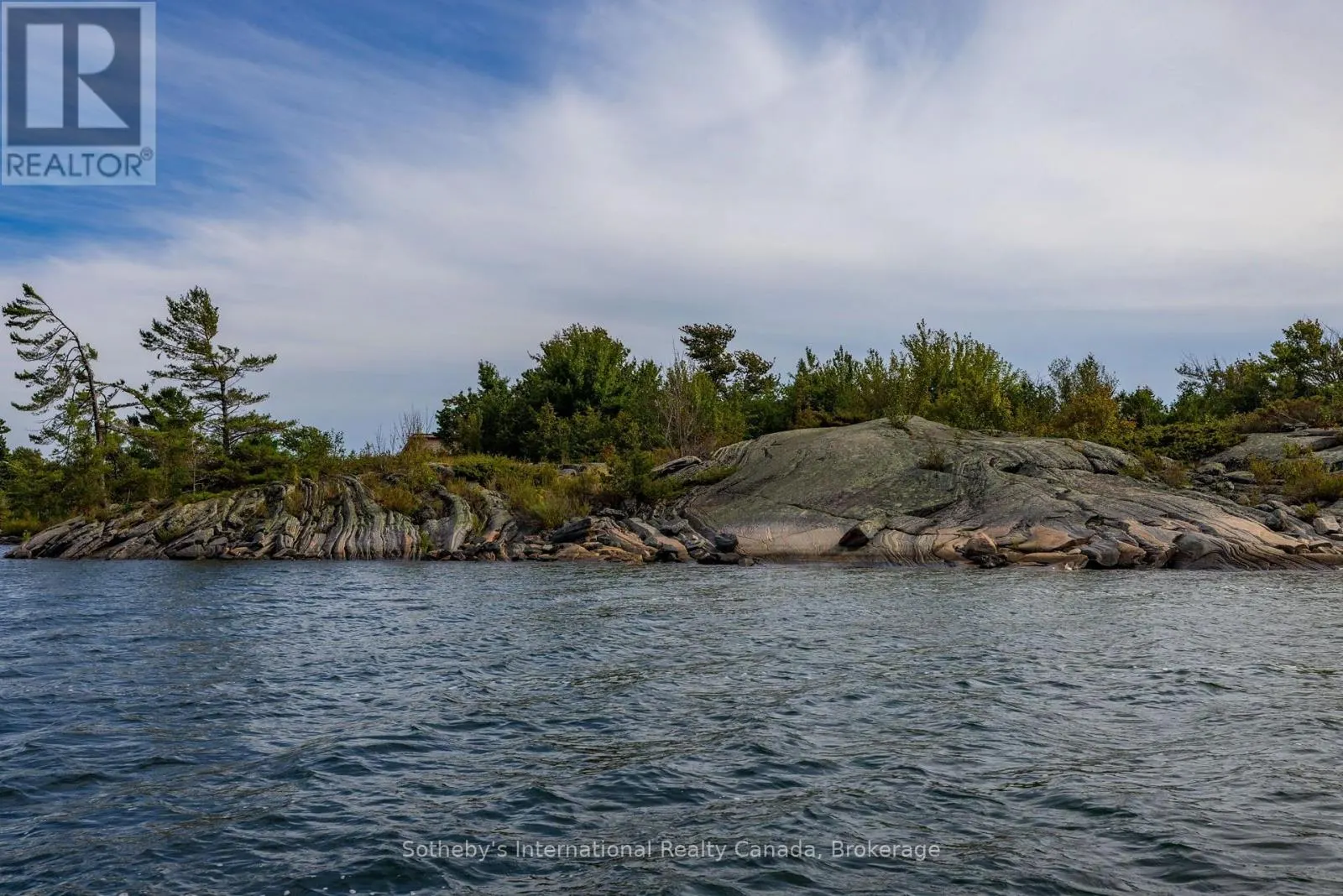 1 ISLAND 352C