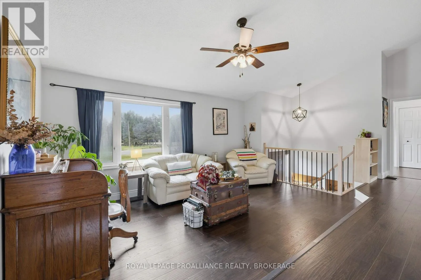 4018 COUNTY ROAD 1 E