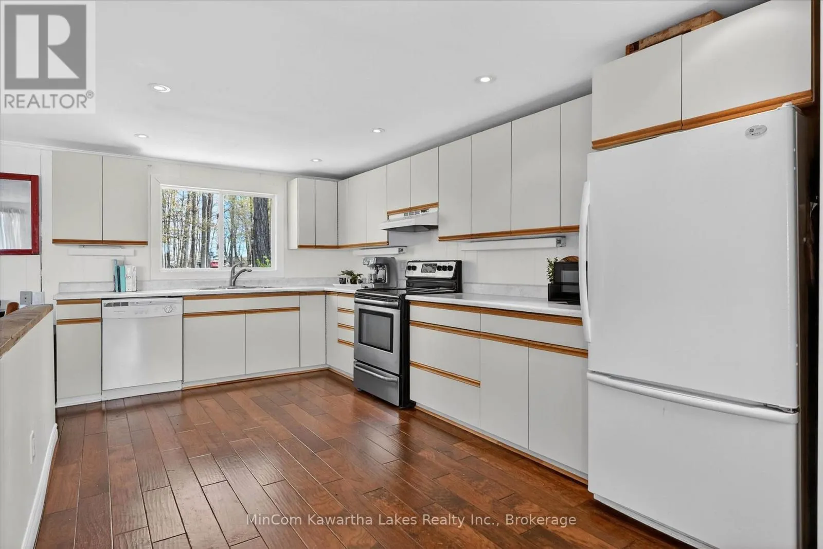 54 WOODLAND TRAIL