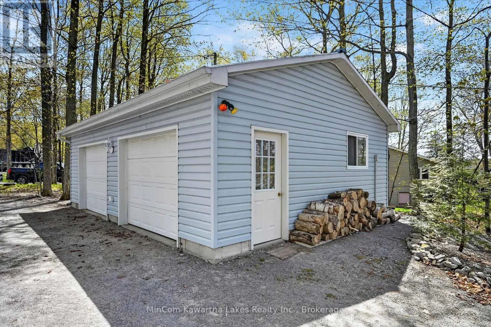 54 WOODLAND TRAIL