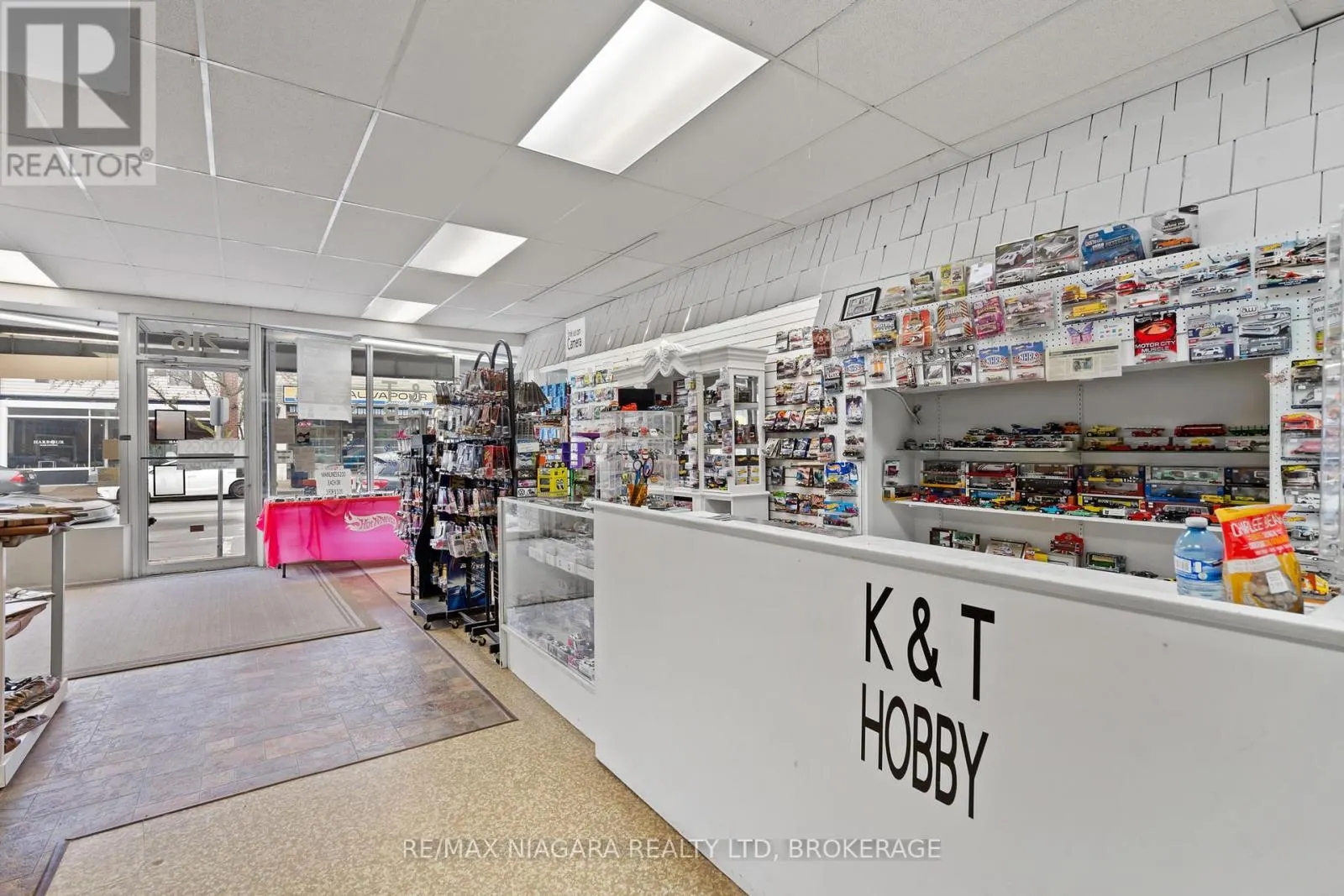216 KING STREET