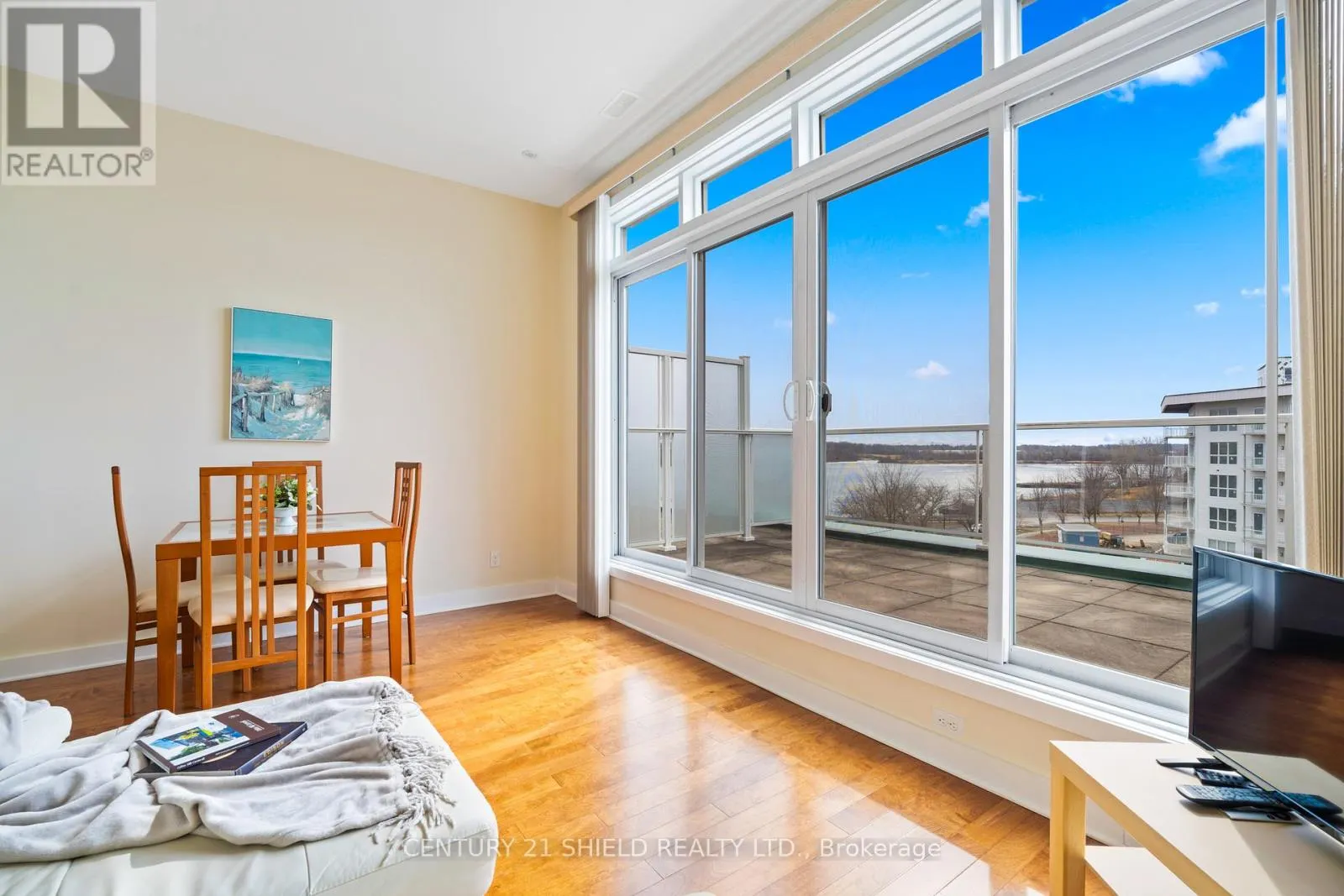 304 - 703 COTTON MILL STREET