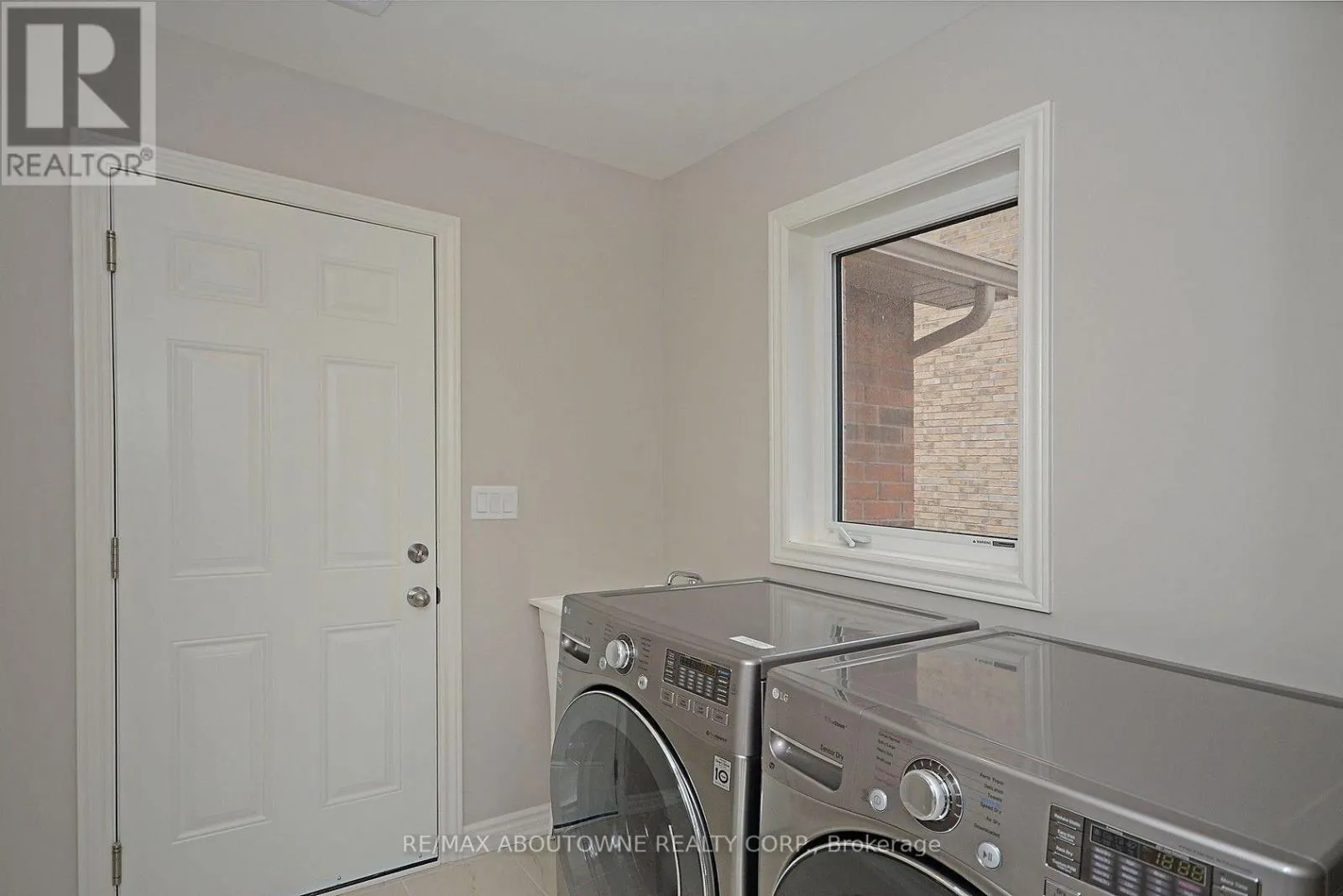 22 RYAN STREET