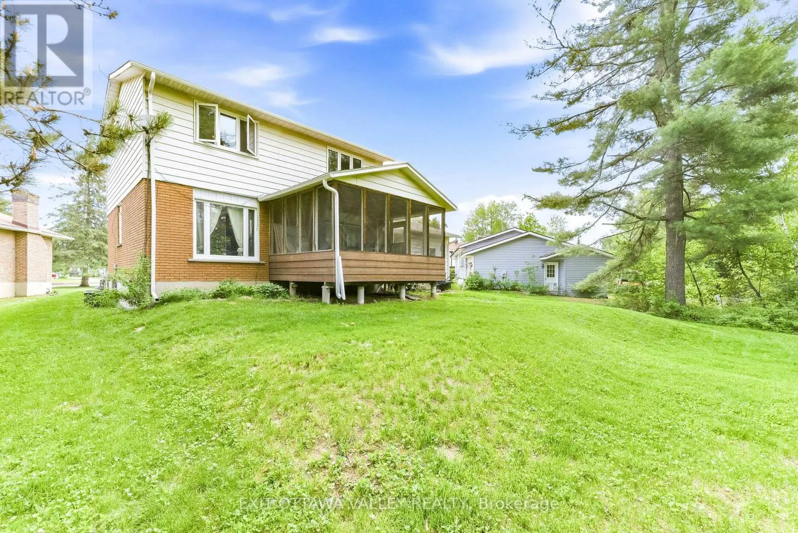 13 TAMARACK STREET