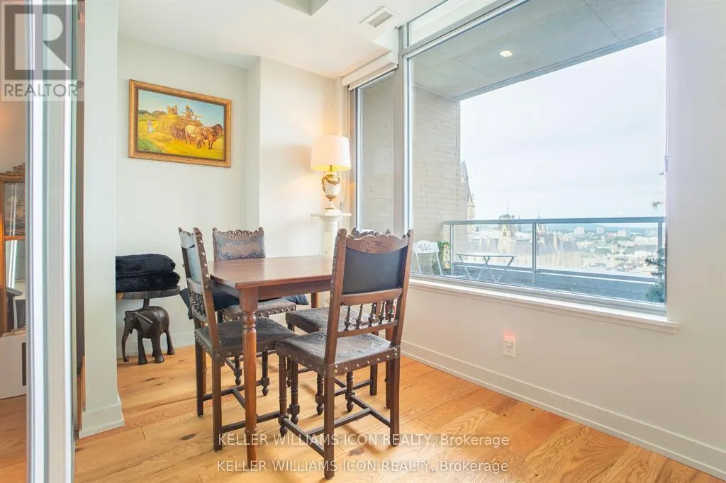 1105 - 101 QUEEN STREET