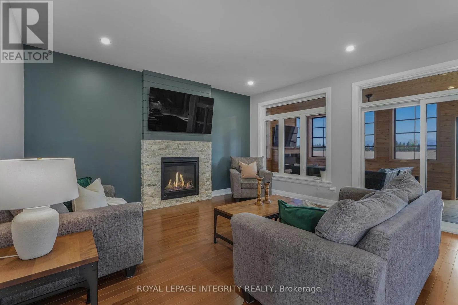 400 COLMAR STREET