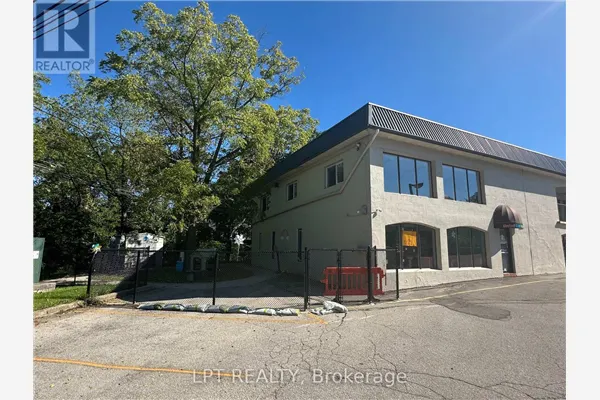 13-14 - 76 MAIN STREET W