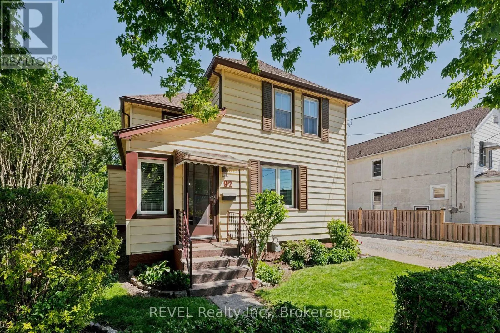 92 SAINT ARNAUD STREET