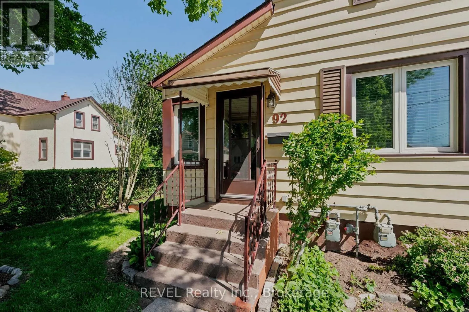 92 SAINT ARNAUD STREET