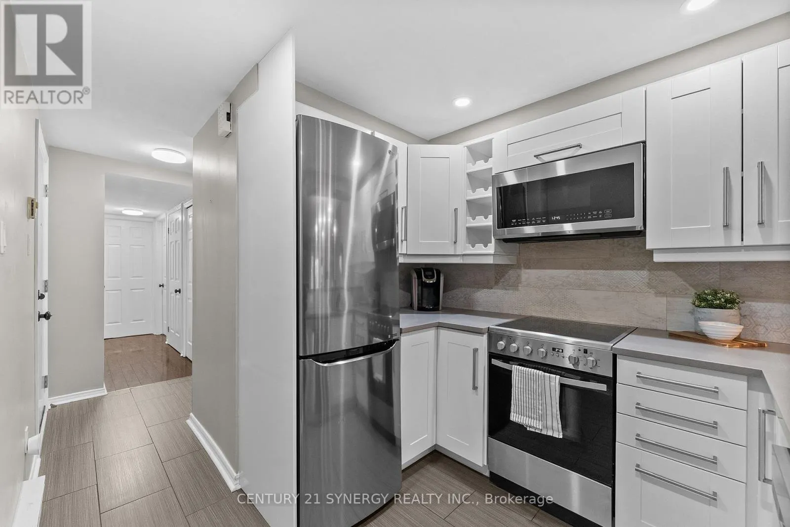 5 - 2 COLUMBUS AVENUE
