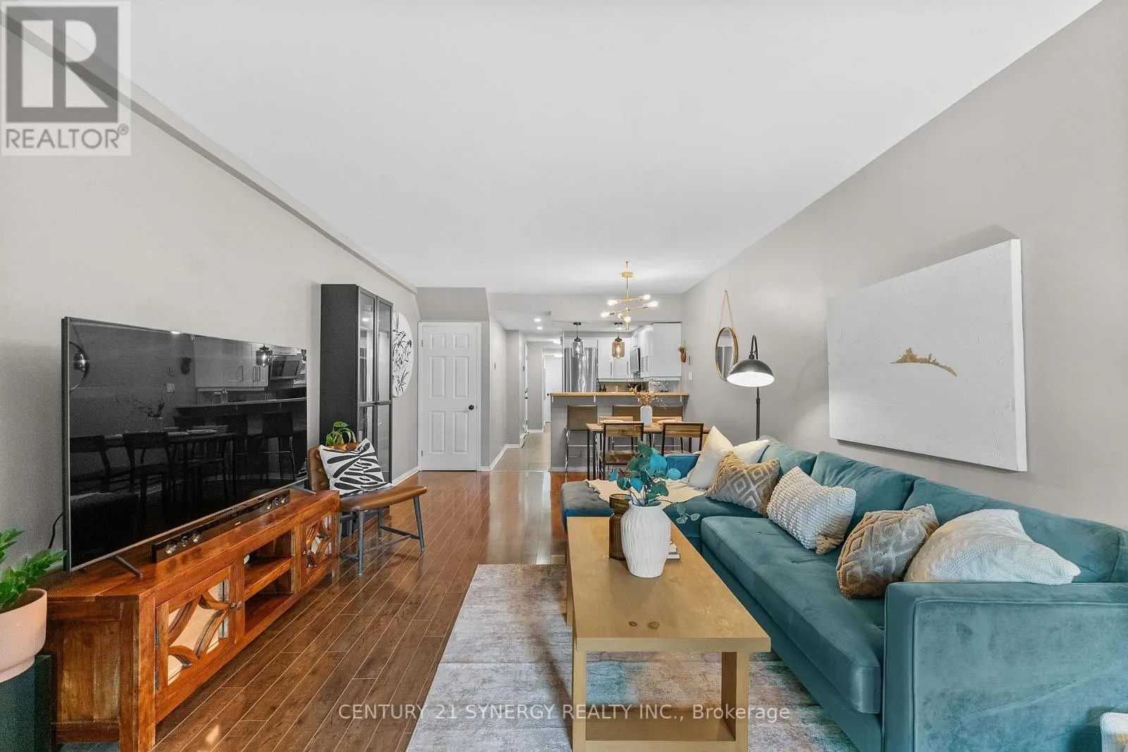 5 - 2 COLUMBUS AVENUE