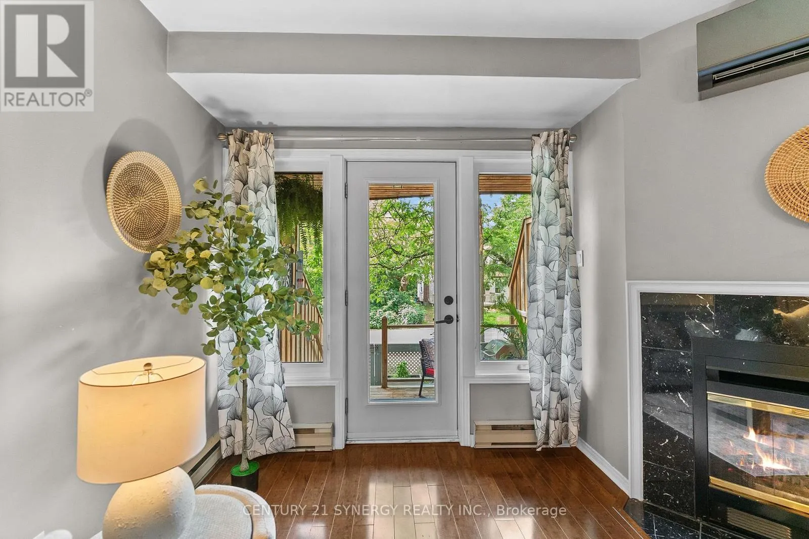 5 - 2 COLUMBUS AVENUE