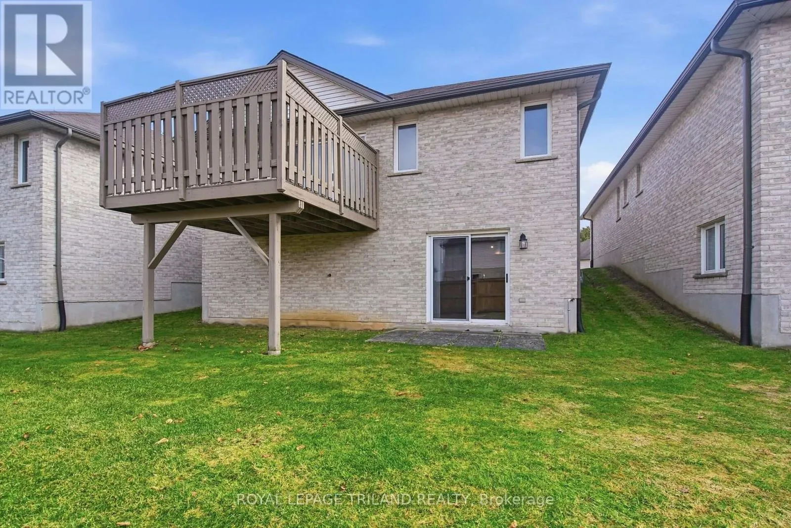 10 - 20 WINDEMERE PLACE #10