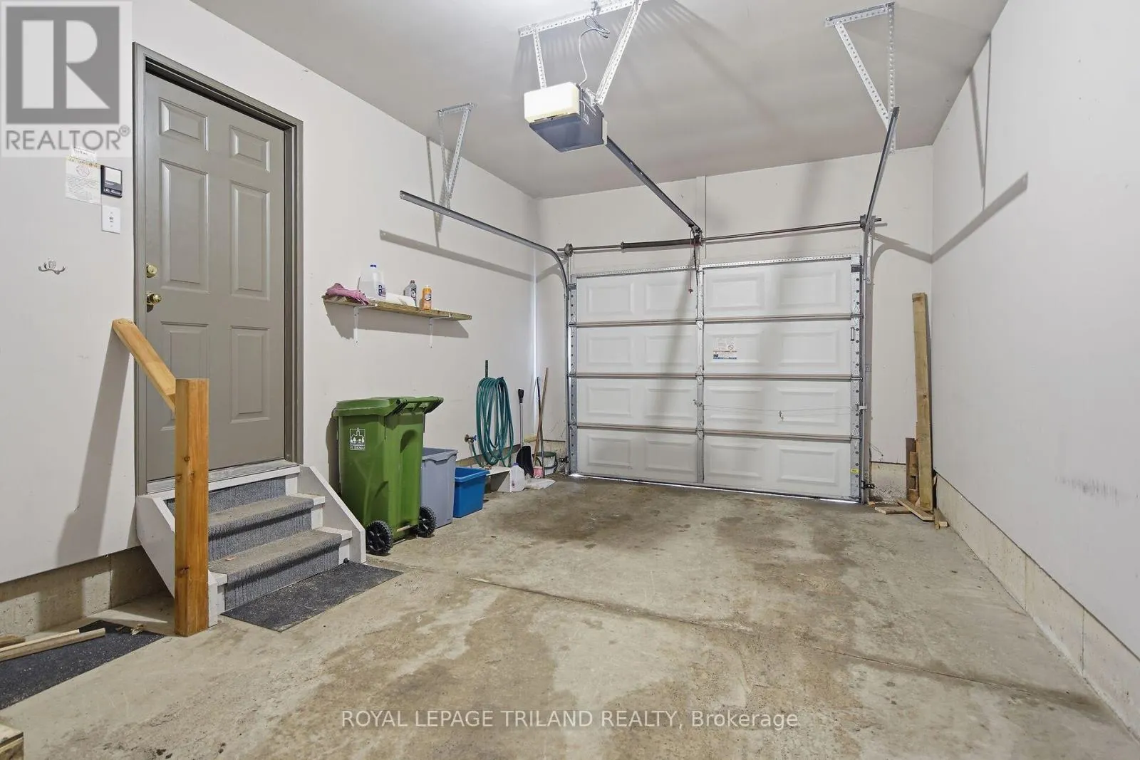 10 - 20 WINDEMERE PLACE #10
