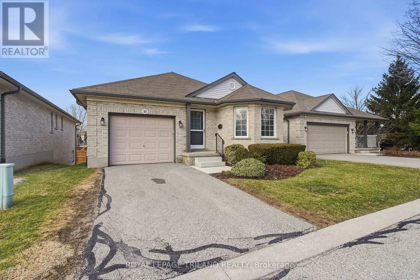10 - 20 WINDEMERE PLACE #10
