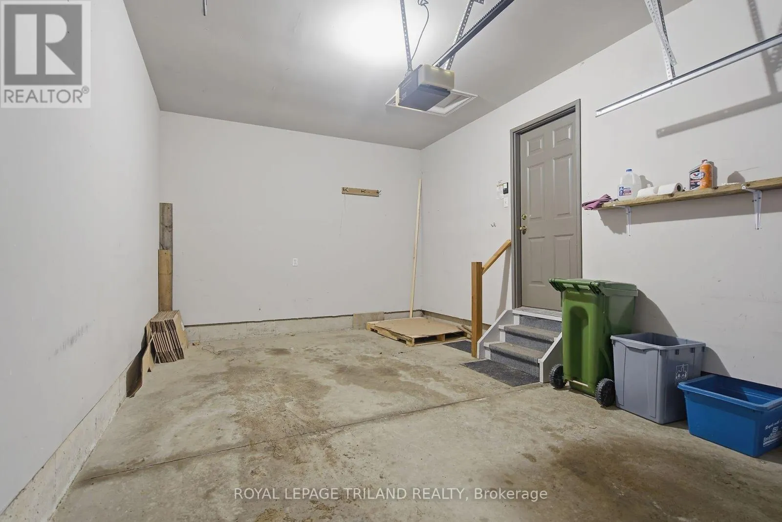 10 - 20 WINDEMERE PLACE #10