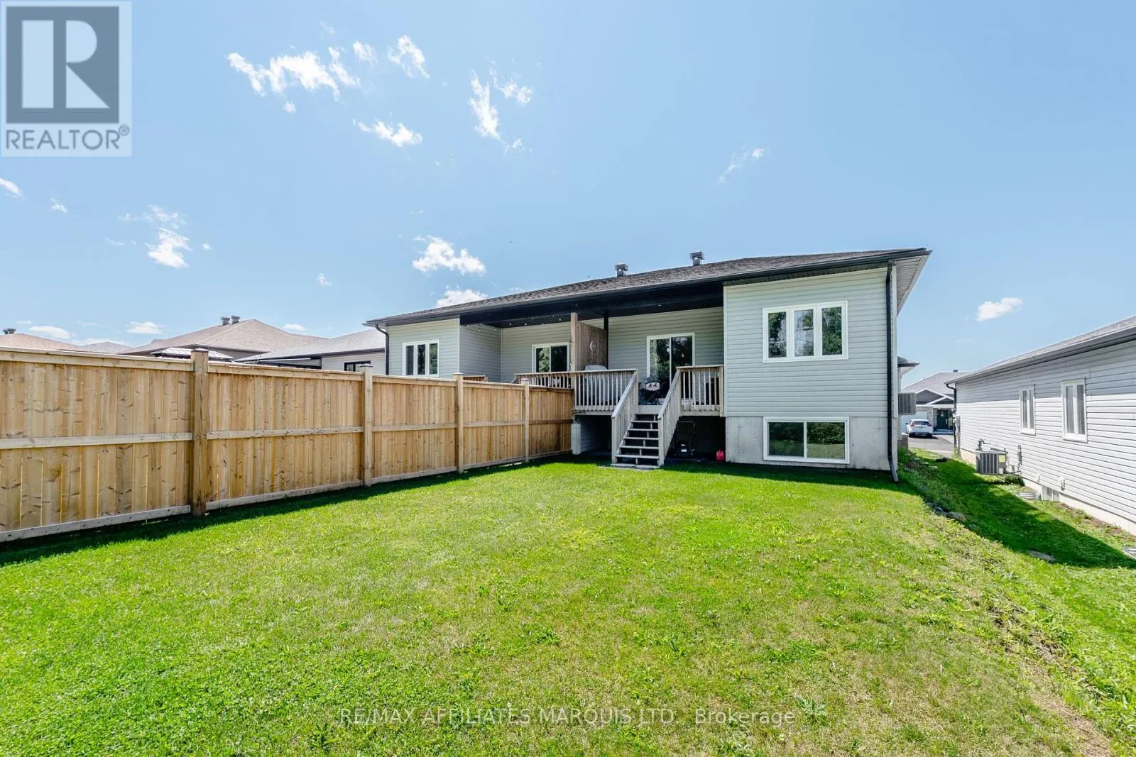2389 WATSON CRESCENT