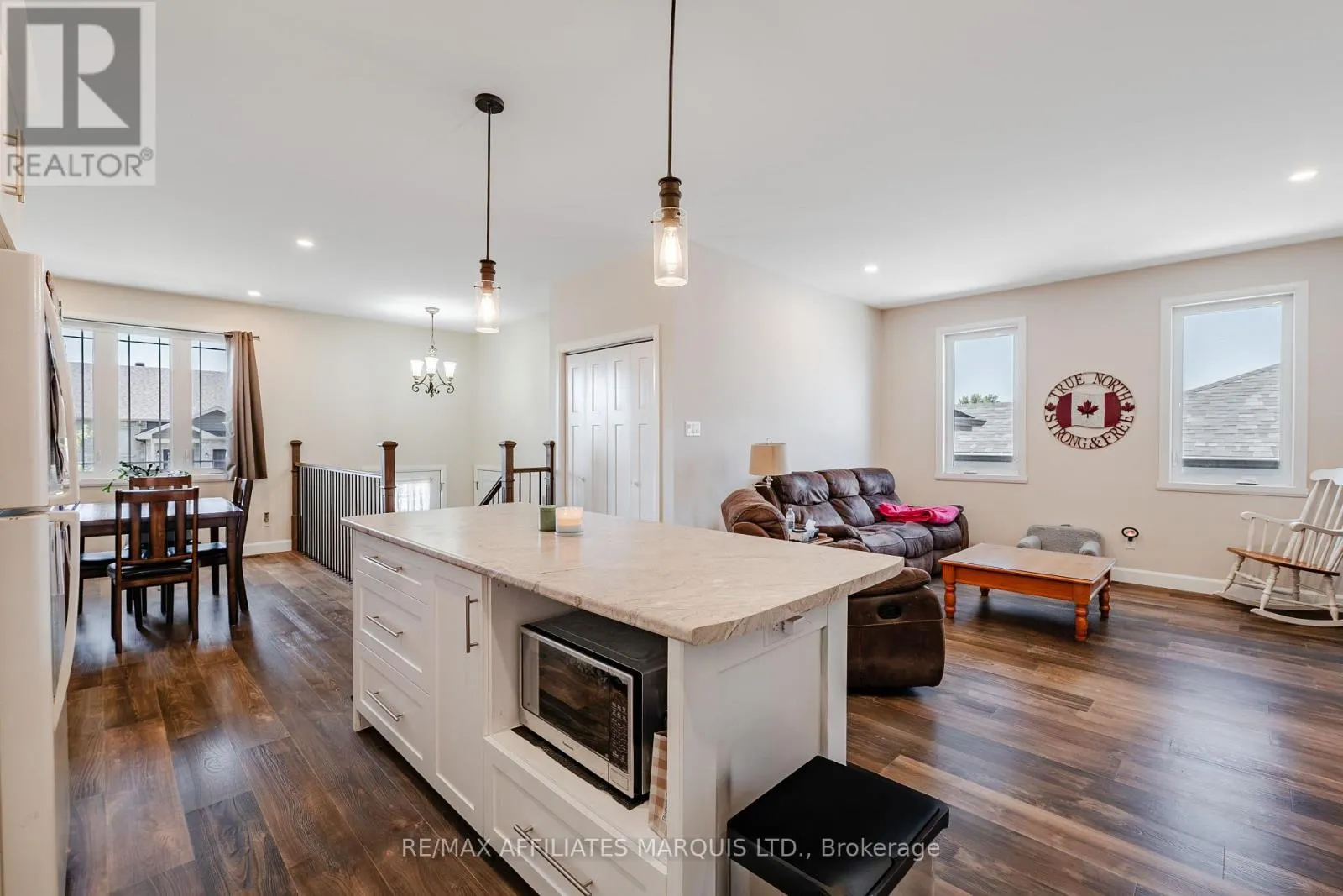 2389 WATSON CRESCENT