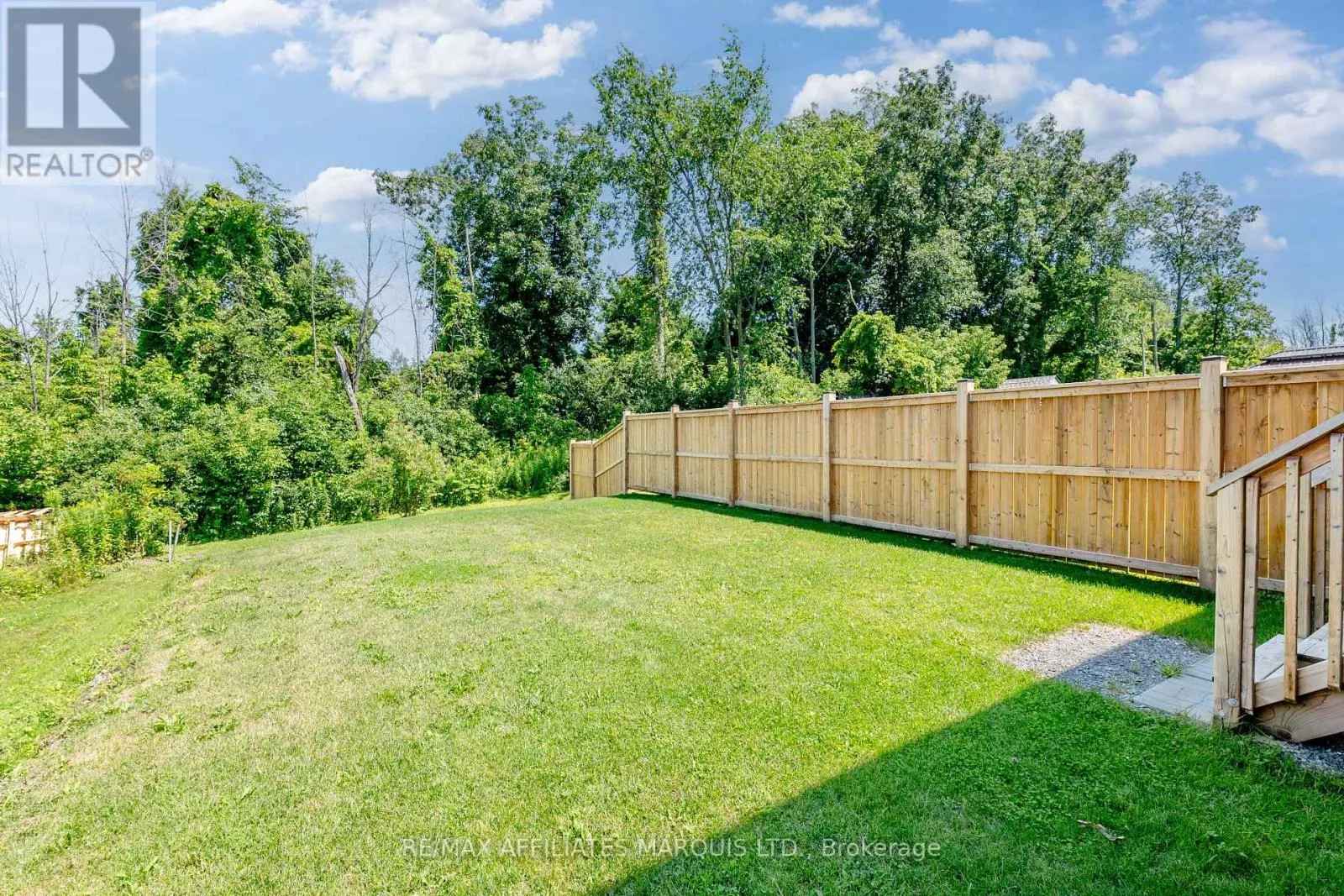 2389 WATSON CRESCENT