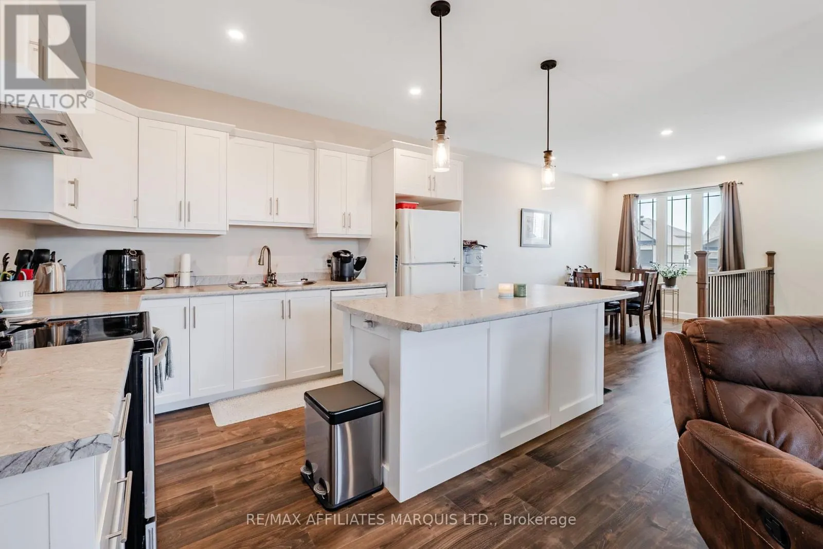 2389 WATSON CRESCENT