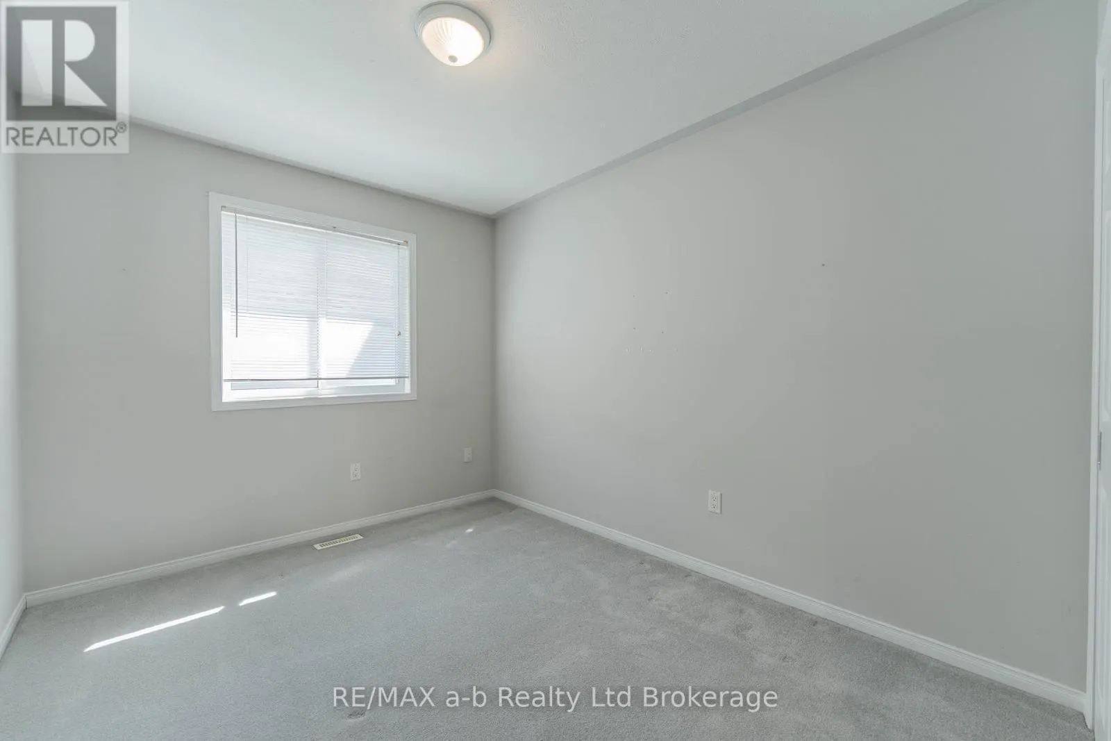 44 BEECH BOULEVARD