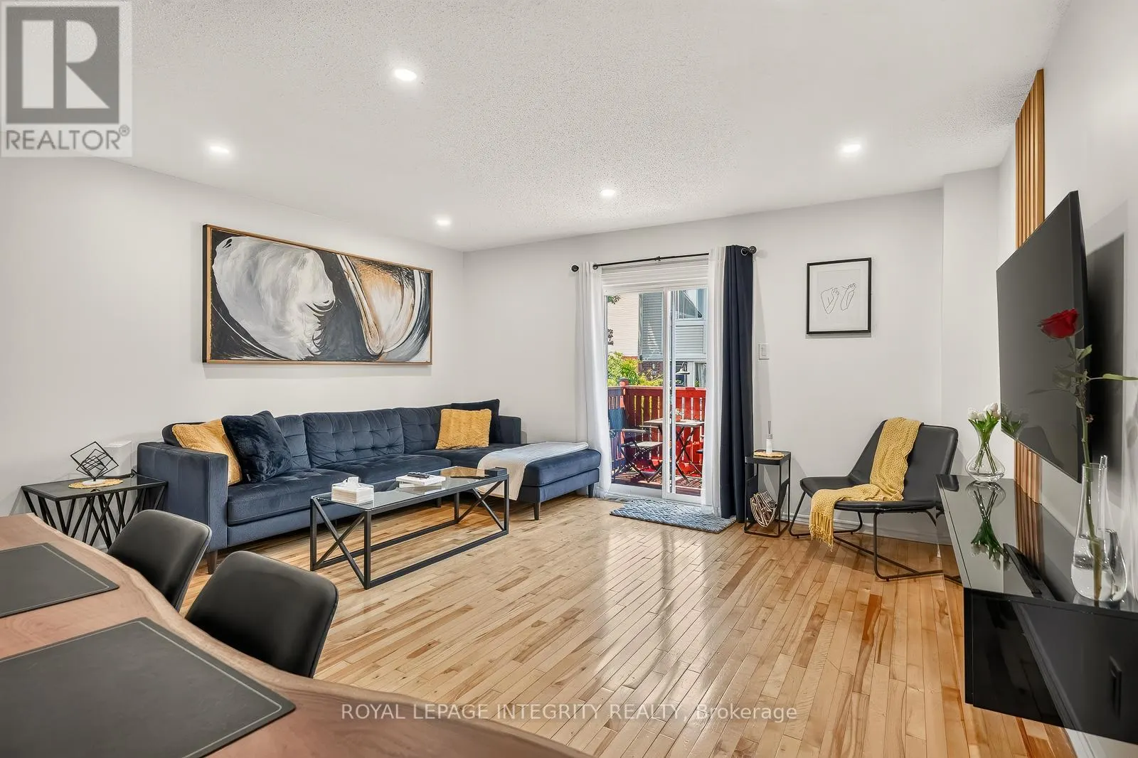 16 STAMFORD PRIVATE