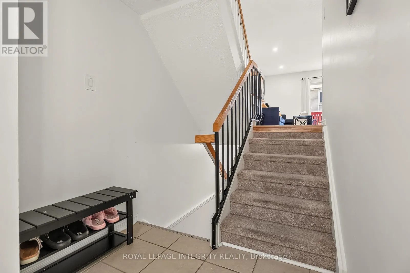 16 STAMFORD PRIVATE