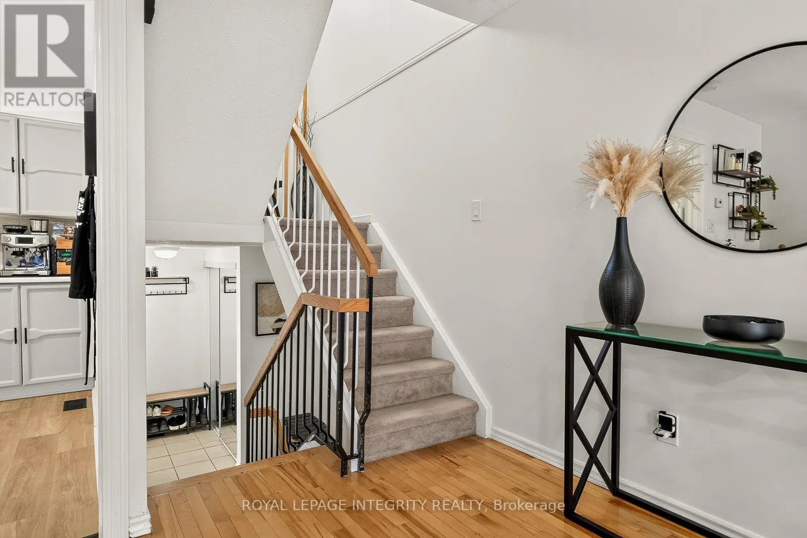 16 STAMFORD PRIVATE