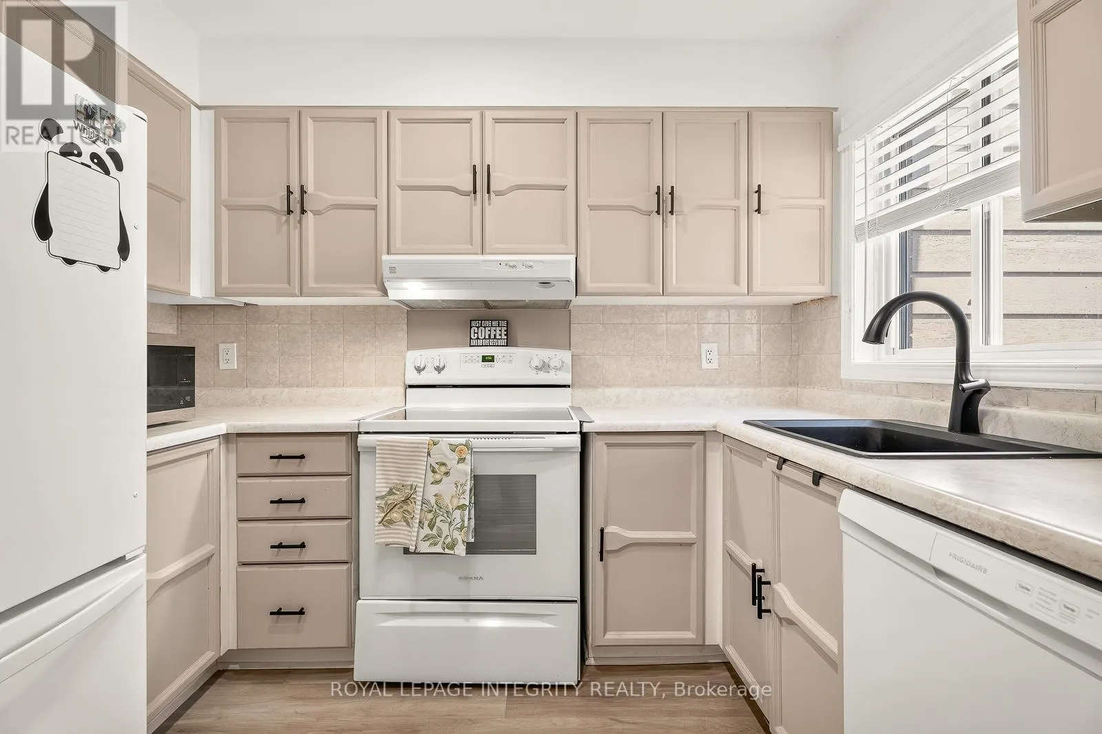 16 STAMFORD PRIVATE