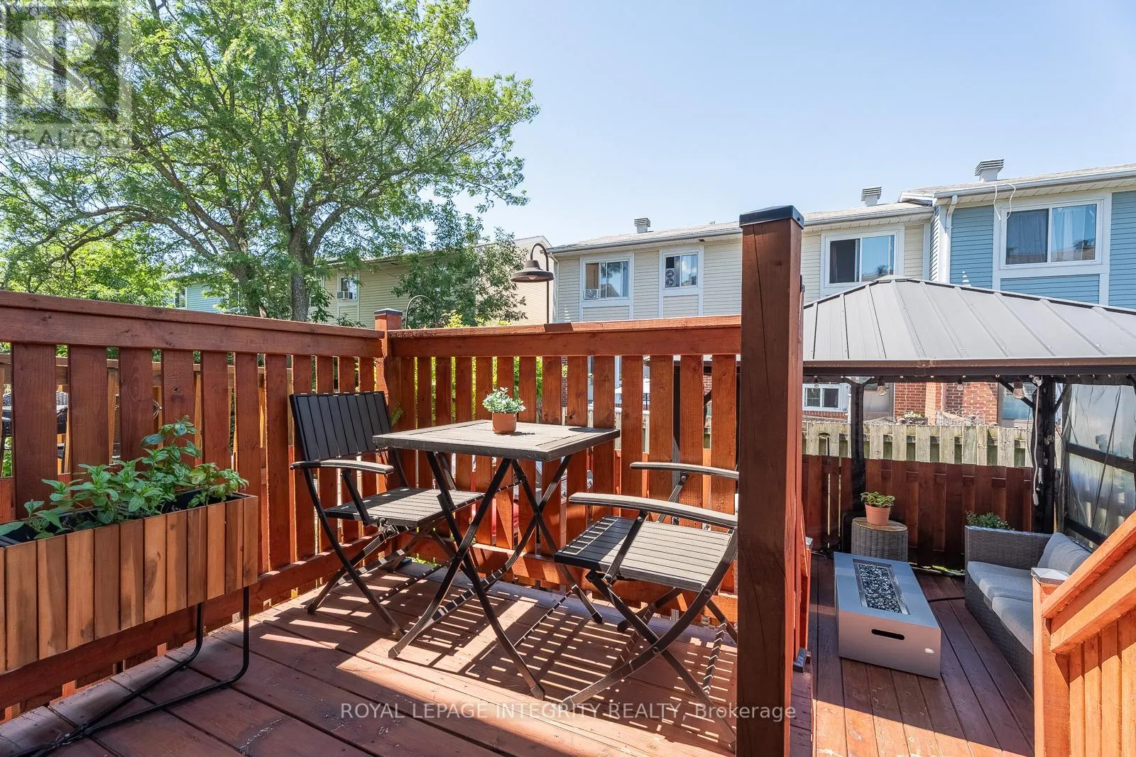 16 STAMFORD PRIVATE