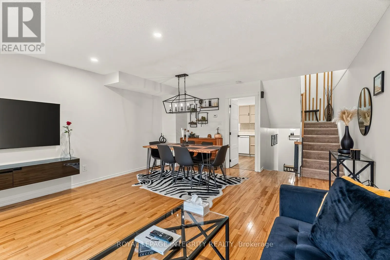 16 STAMFORD PRIVATE