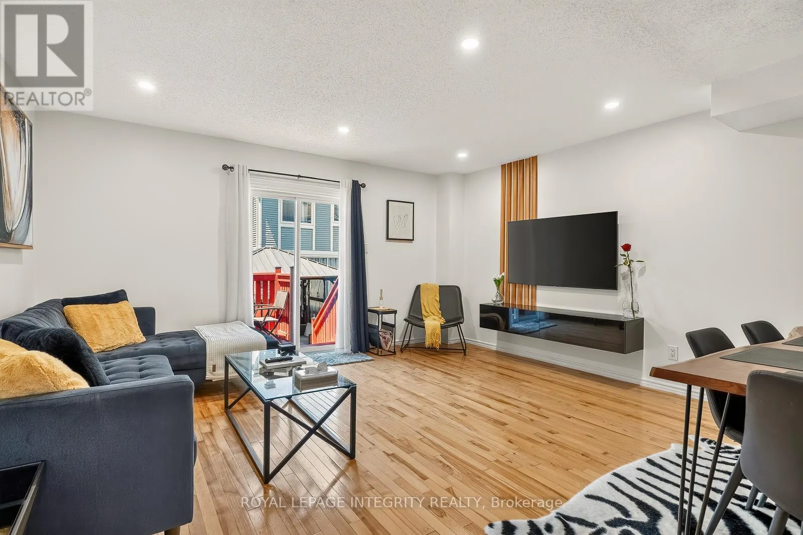 16 STAMFORD PRIVATE