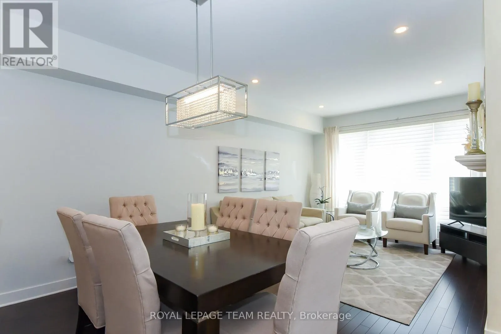 725 CAPRICORN CIRCLE