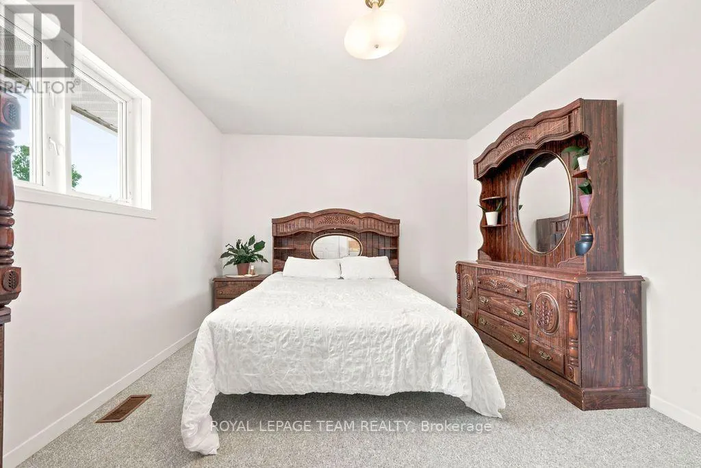 13 SPRINGFIELD DRIVE