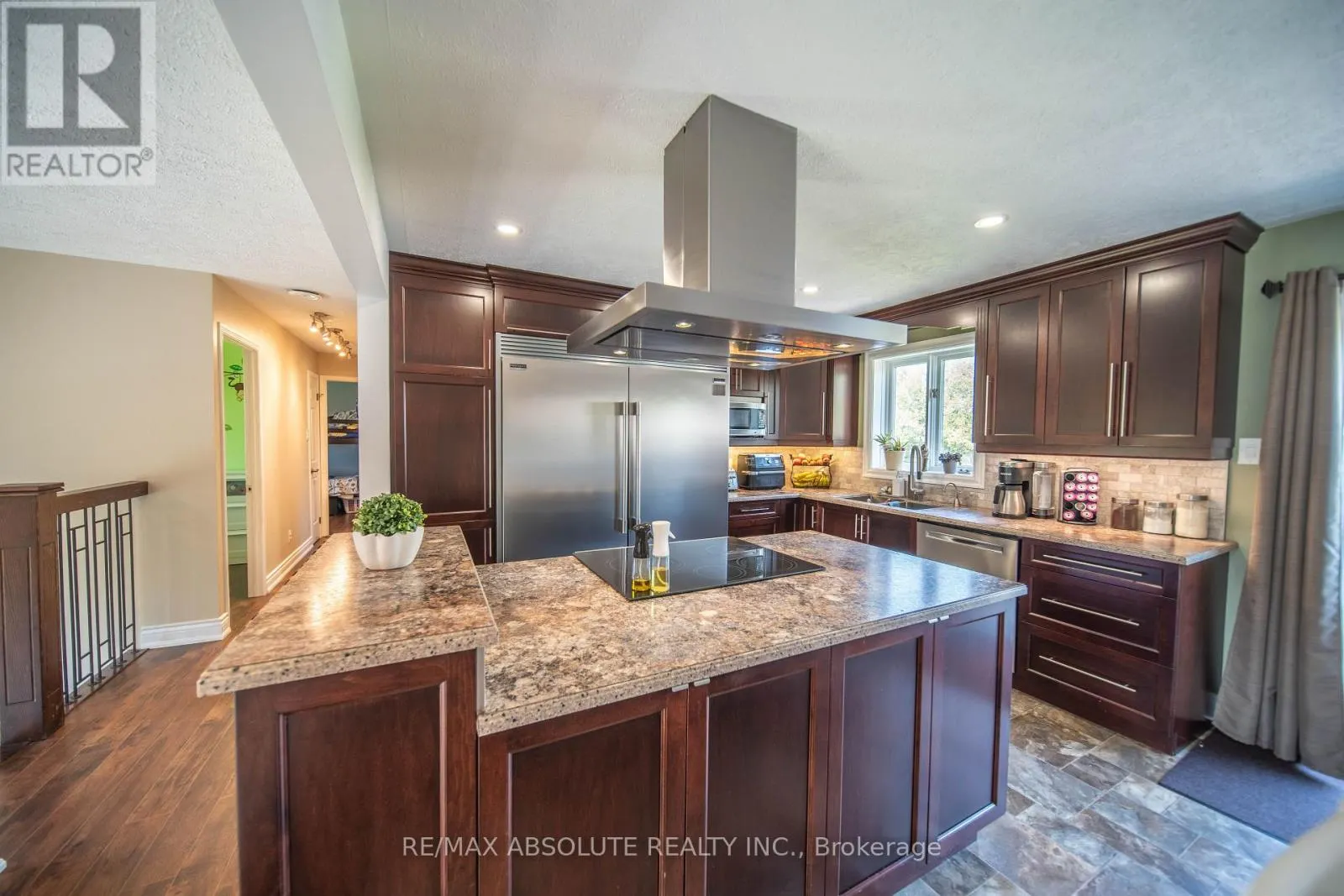 38 DUCHESSE CRESCENT