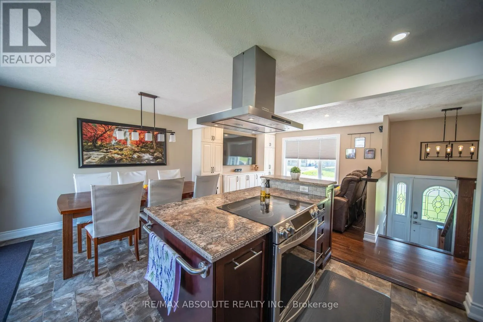 38 DUCHESSE CRESCENT