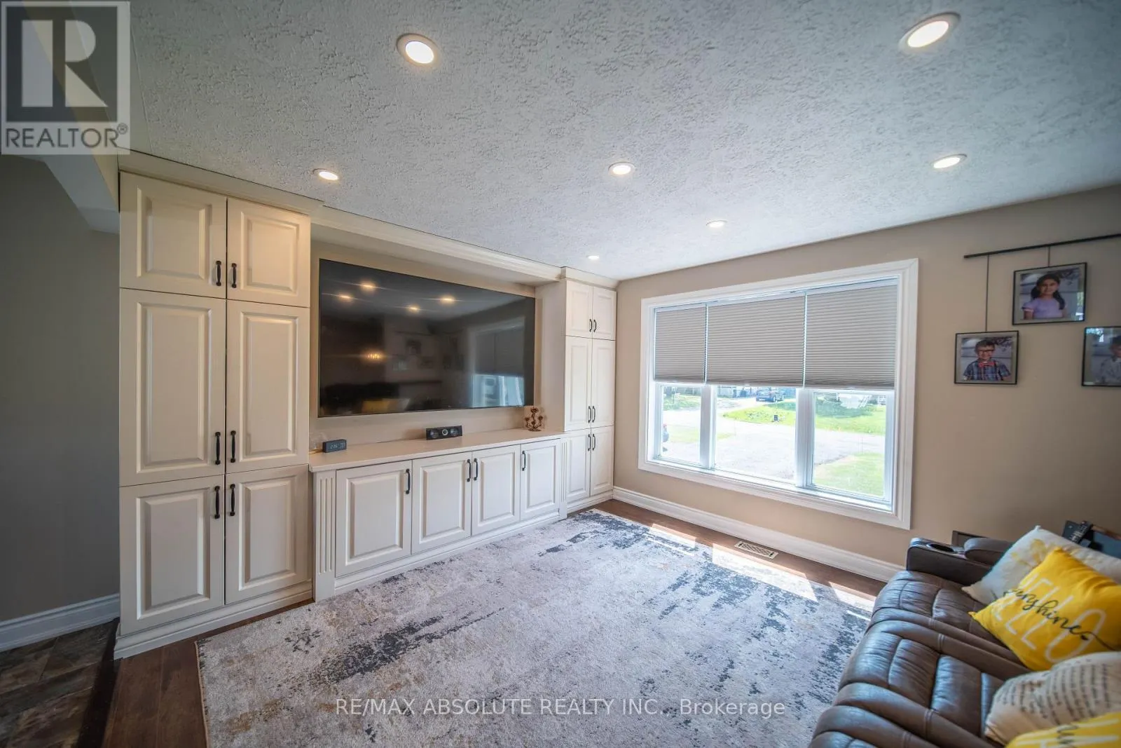 38 DUCHESSE CRESCENT