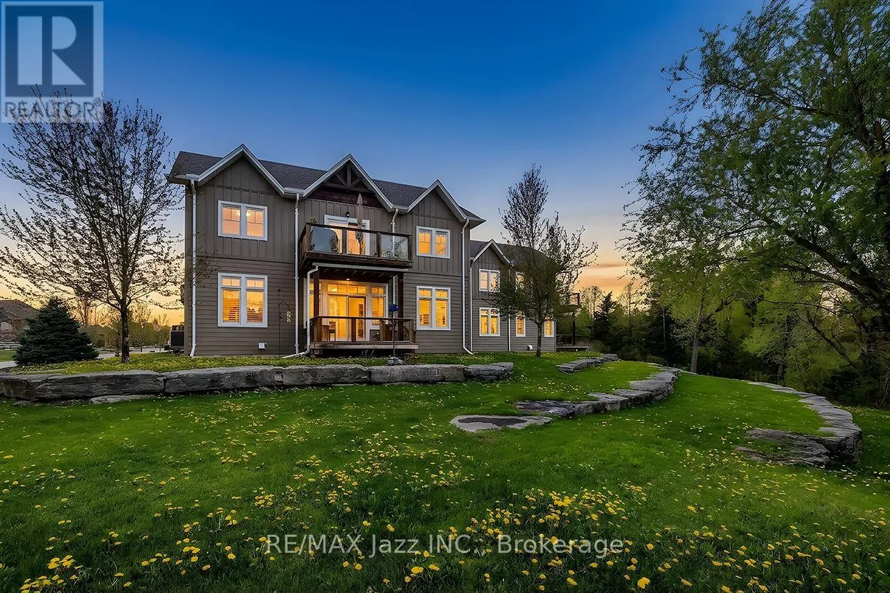 111 - 29 LAKEWOOD CRESCENT #111