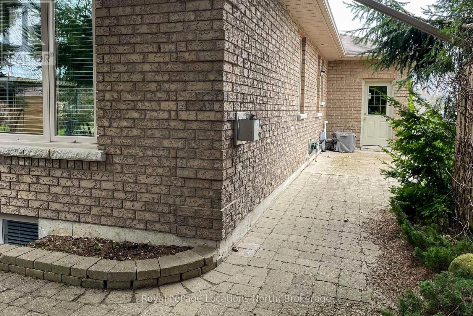 63 FAIRWAY AVENUE