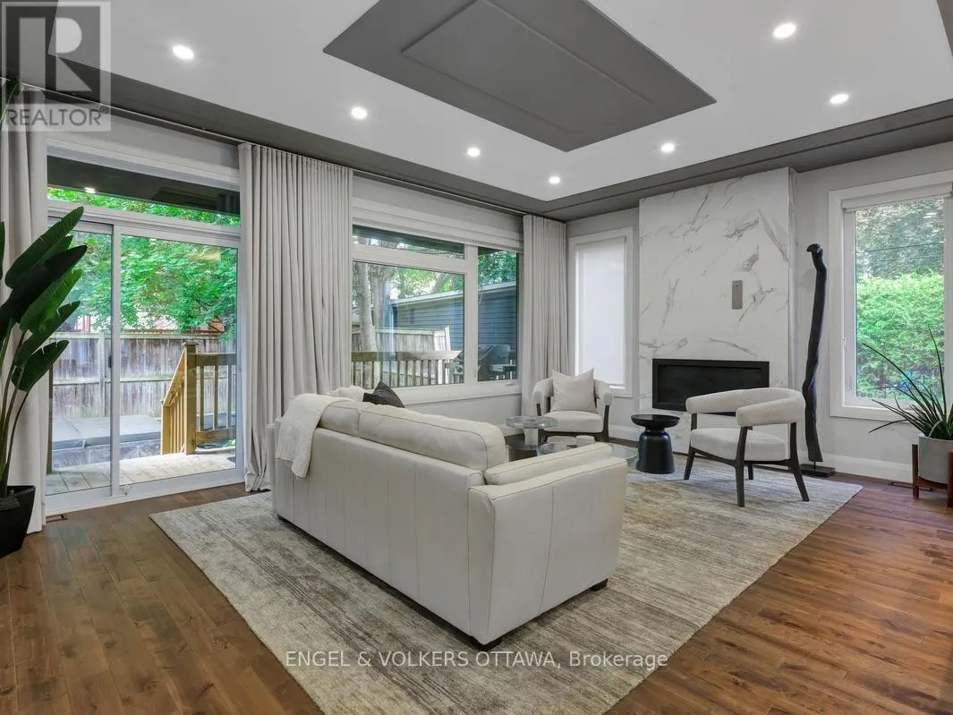 303 WESTHILL AVENUE