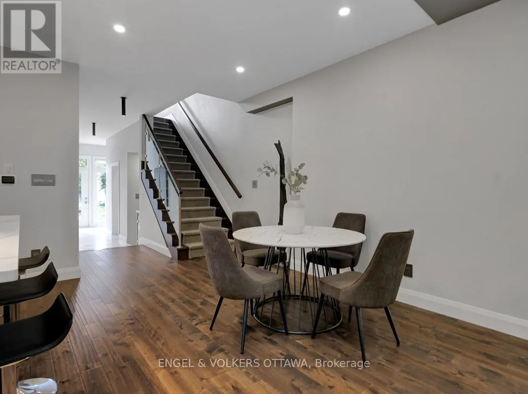 303 WESTHILL AVENUE