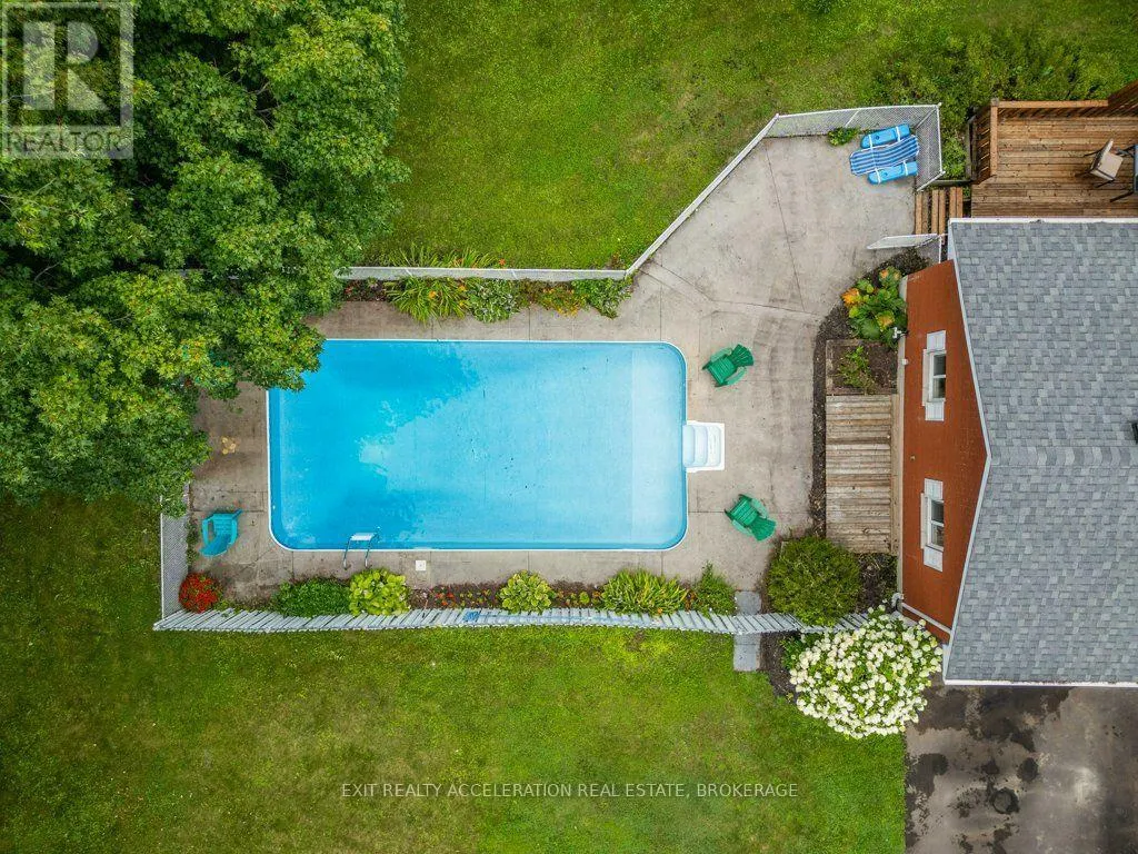 28 SOUTHCREST DRIVE