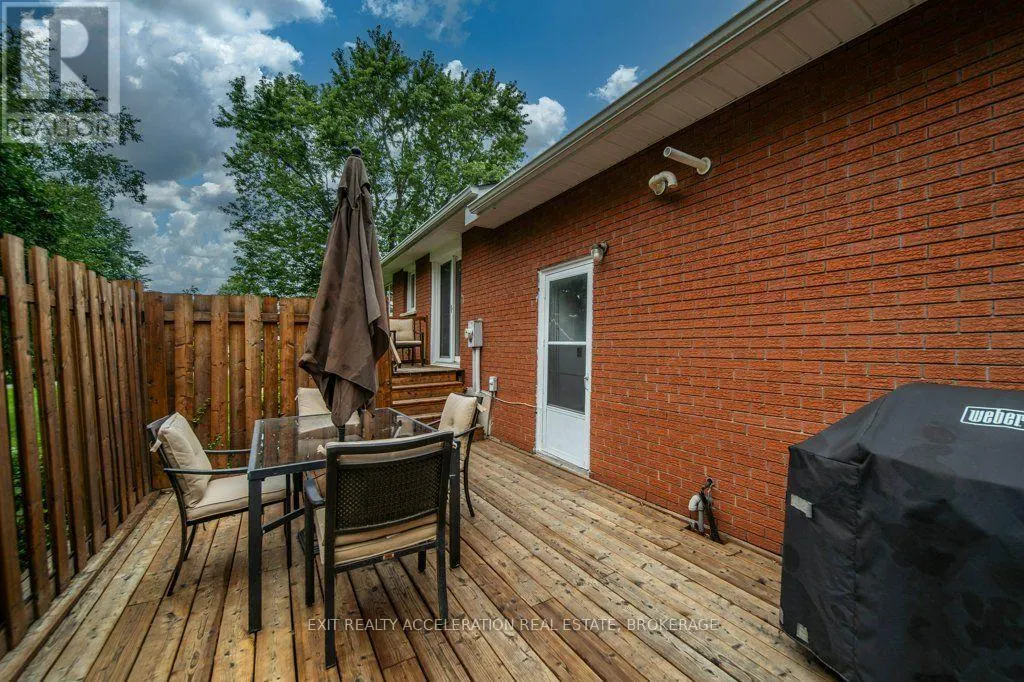 28 SOUTHCREST DRIVE